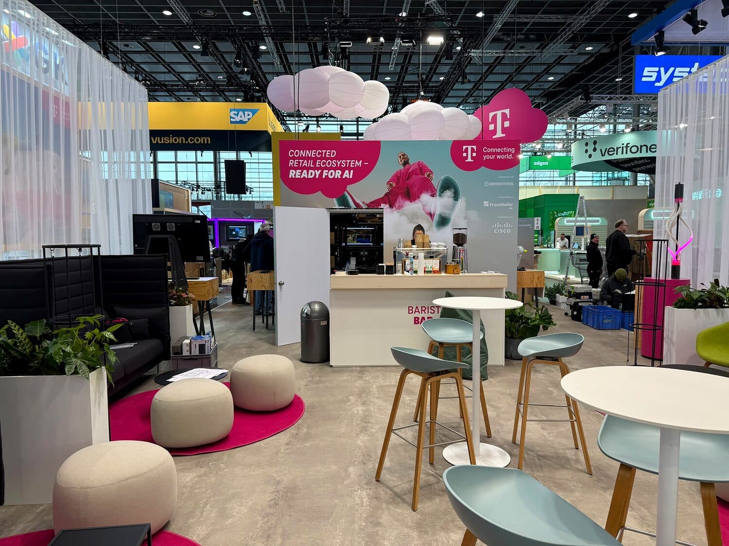 Telekom · Retail-Zone — Messe-, Event- und Kongressbau-Projekt von serfair